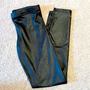 Girls LUCY black pleather style legging size M